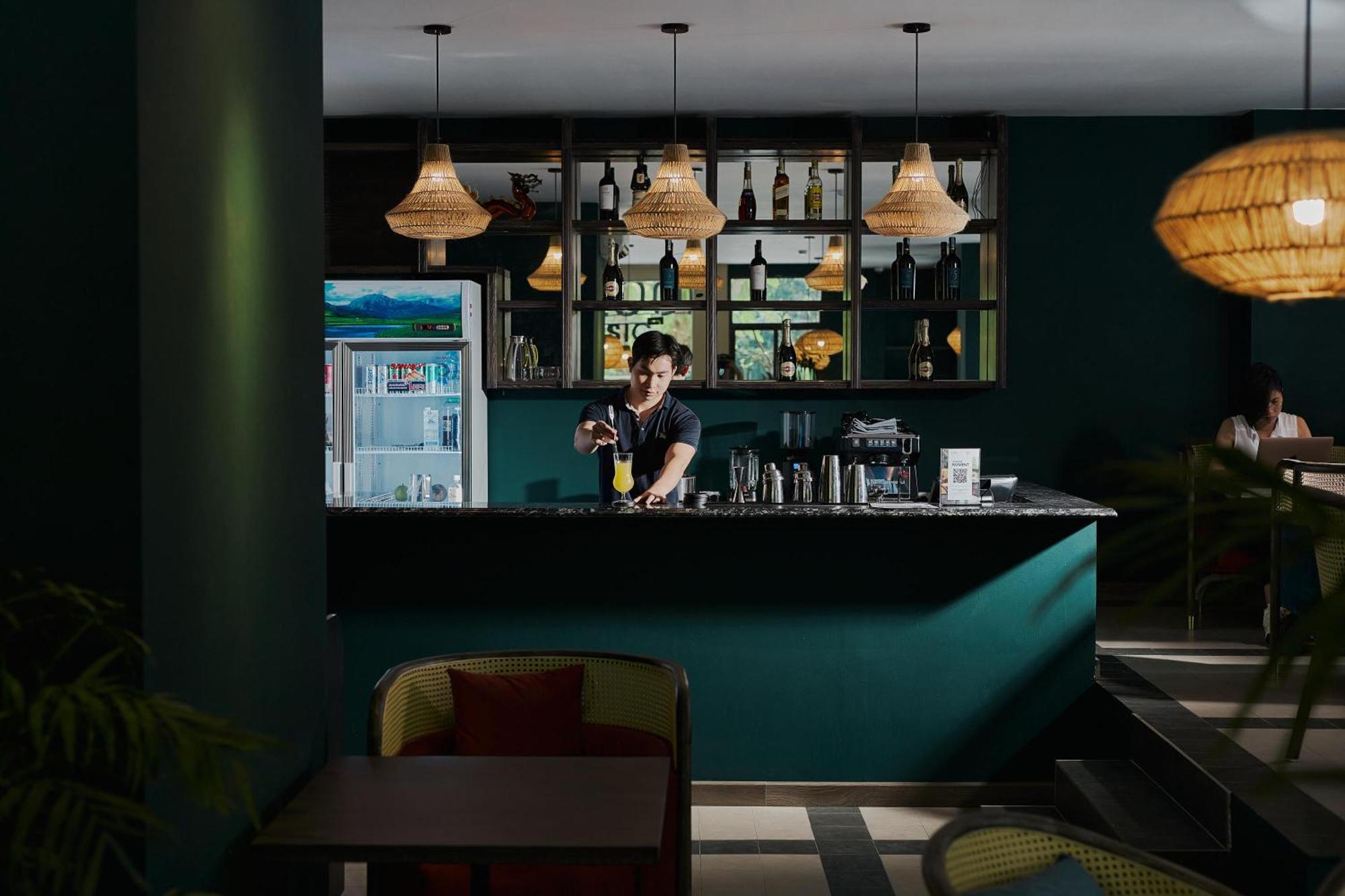 The Bloom Classic - Hotel And Bistro Hanoi Exterior photo