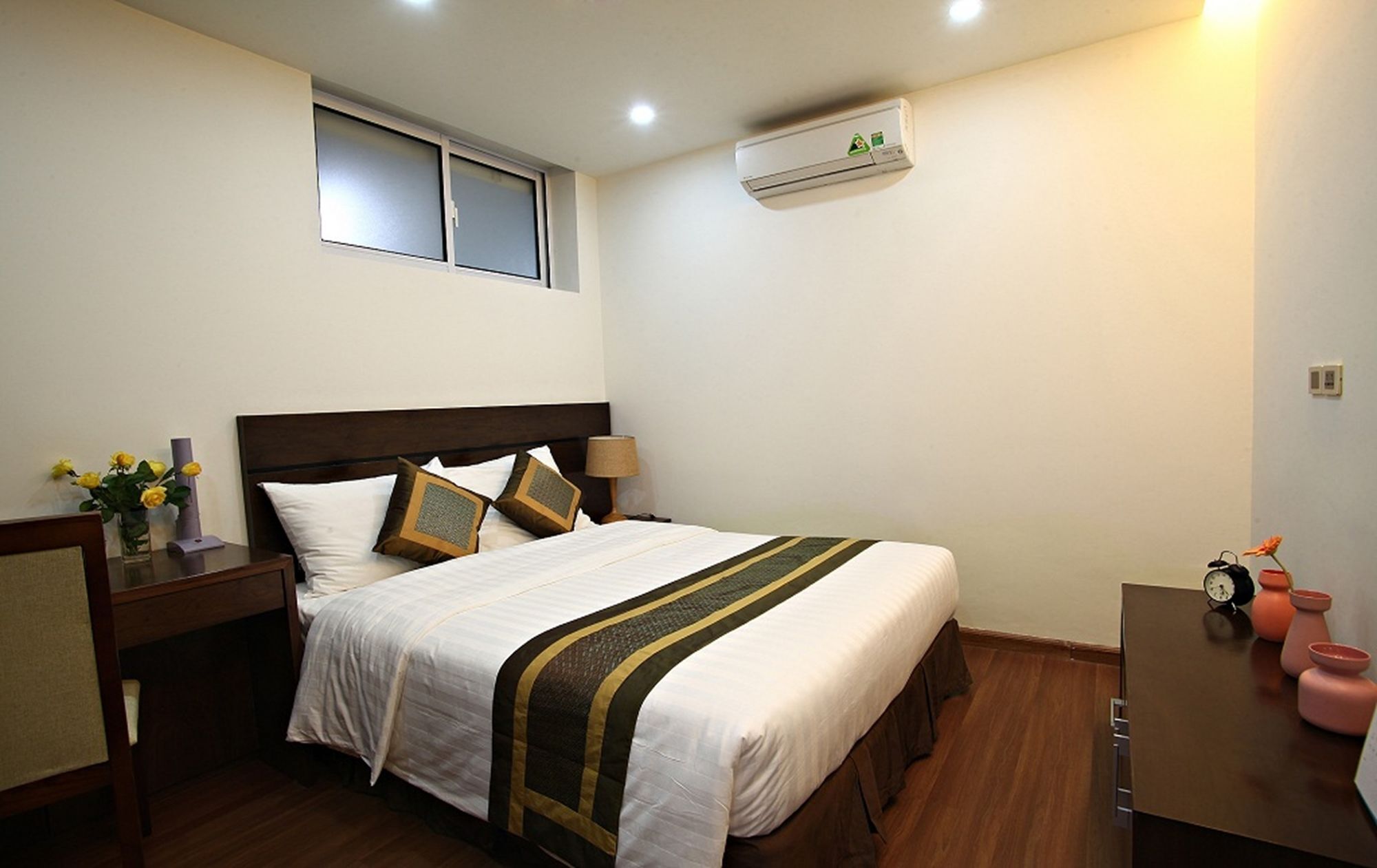 The Bloom Classic - Hotel And Bistro Hanoi Exterior photo